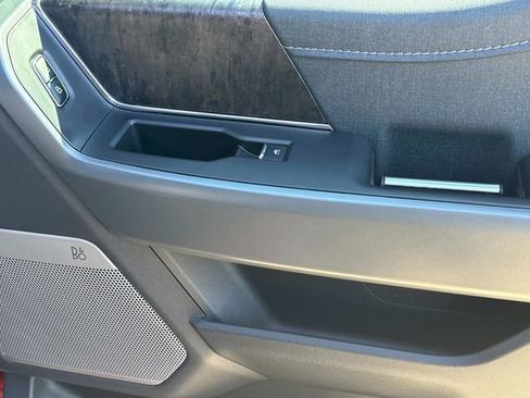 Used 2023 Ford F150 Lariat w/ Trailer Tow Package image 20