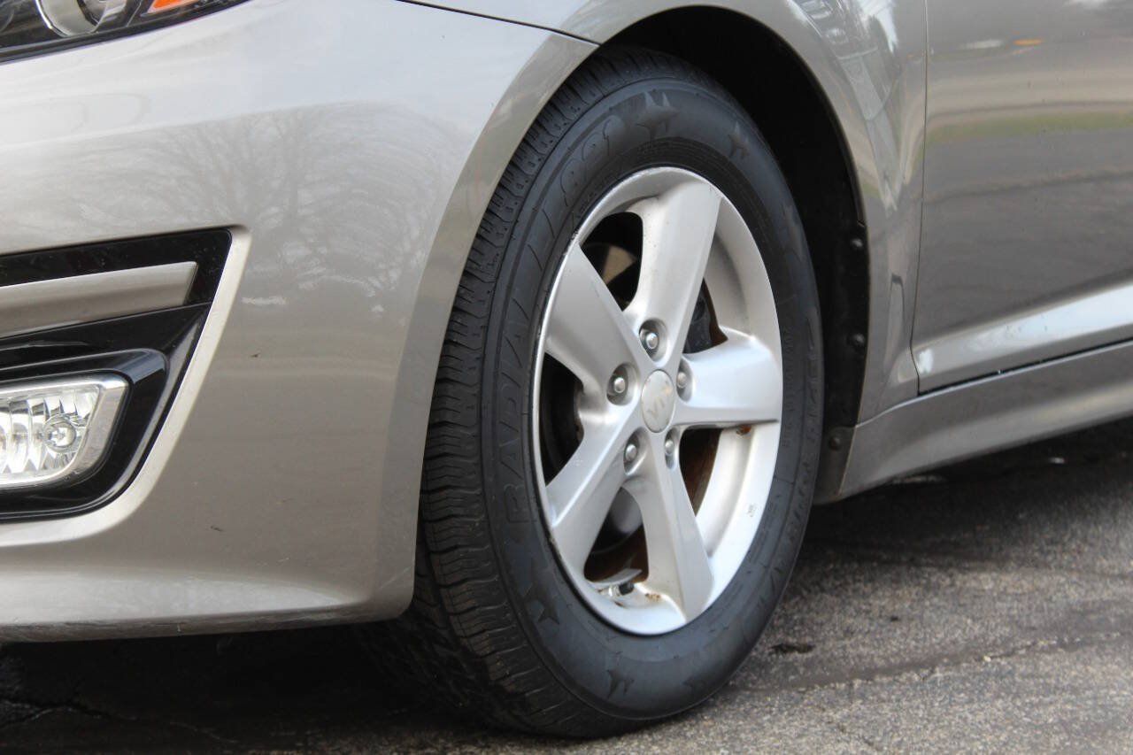 Used 2015 Kia Optima LX FWD image 15