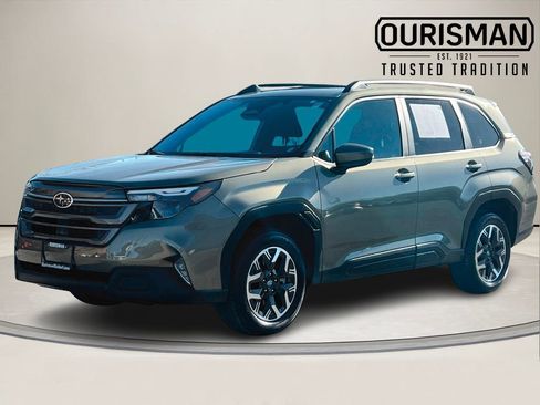 Certified 2025 Subaru Forester Premium image 2