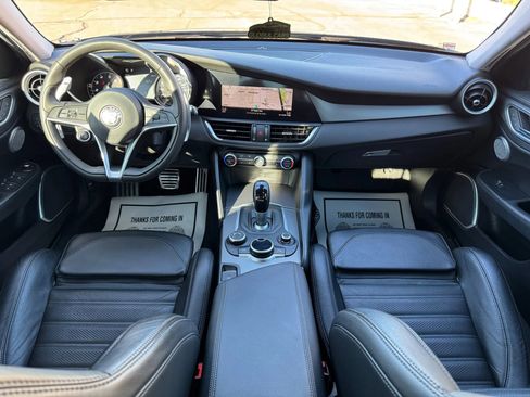 Used 2018 Alfa Romeo Giulia Ti Sport w/ Quick Order Package 22U Sport image 17