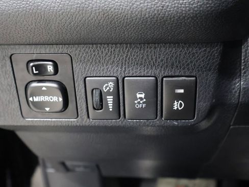 Used 2014 Toyota RAV4 LE image 29