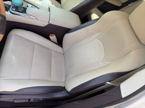 Used 2017 Lexus RX 350 FWD image 4