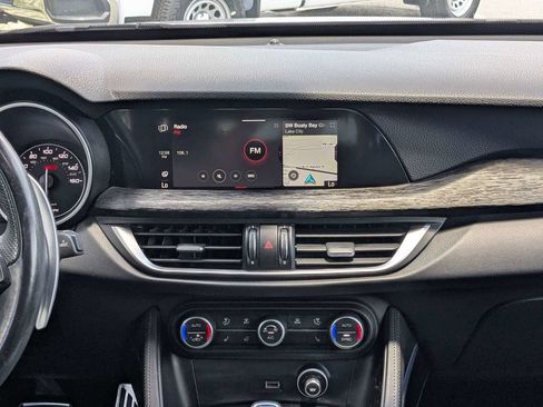 Used 2022 Alfa Romeo Stelvio Sprint AWD/4WD image 18