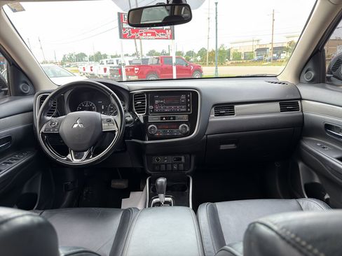 Used 2019 Mitsubishi Outlander ES AWD/4WD image 33