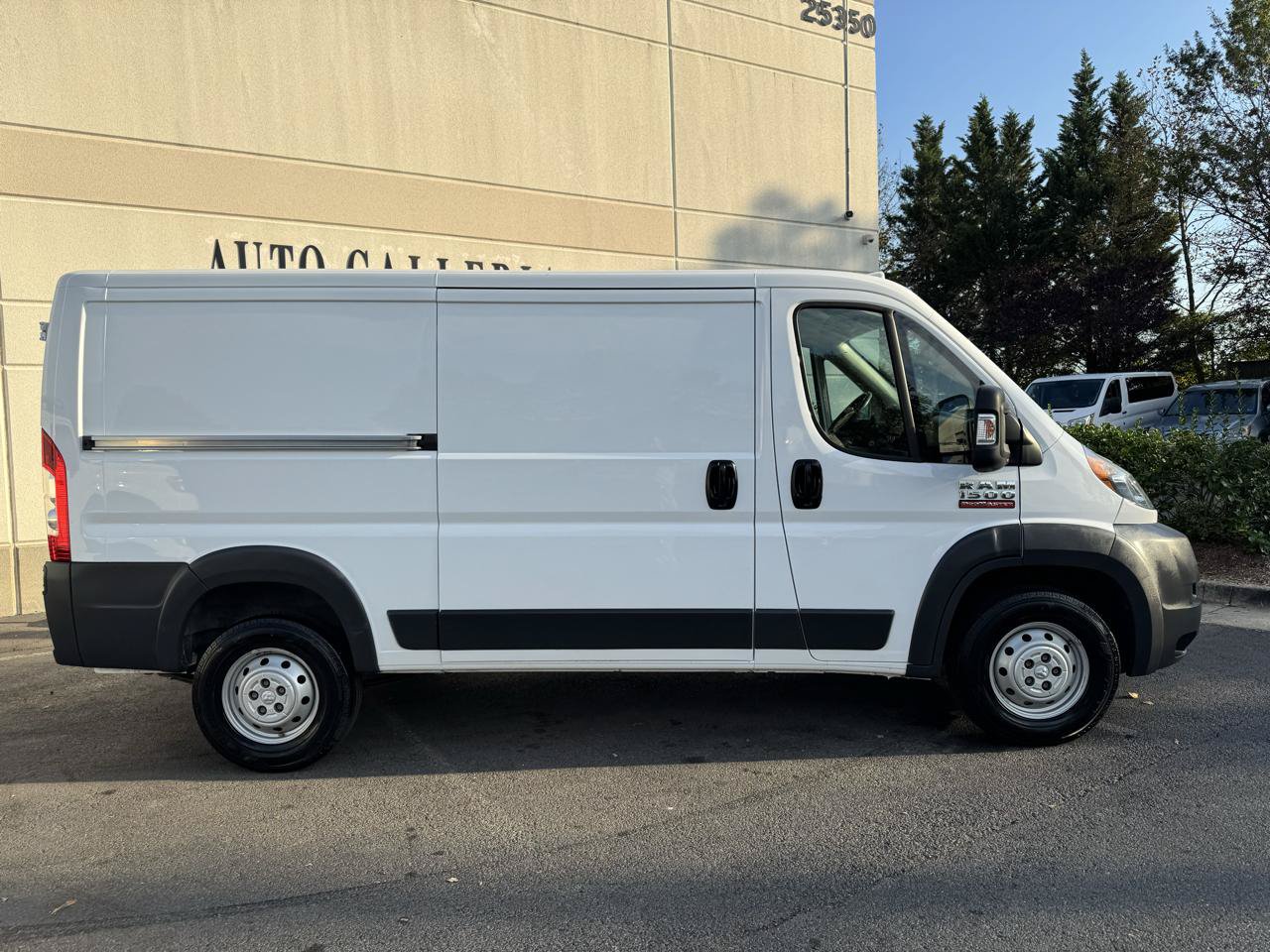 Used 2017 RAM ProMaster 1500 FWD image 2