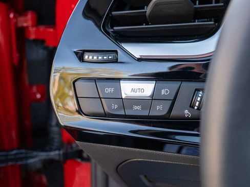 Used 2022 BMW Z4 M40i w/ Premium Package image 21