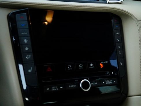 Used 2020 INFINITI QX50 Luxe w/ Navigation Package image 16