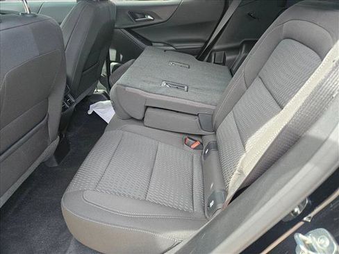 Used 2025 Chevrolet Equinox LT image 10