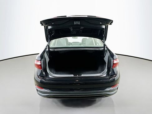 Used 2024 Volkswagen Jetta SE FWD image 32