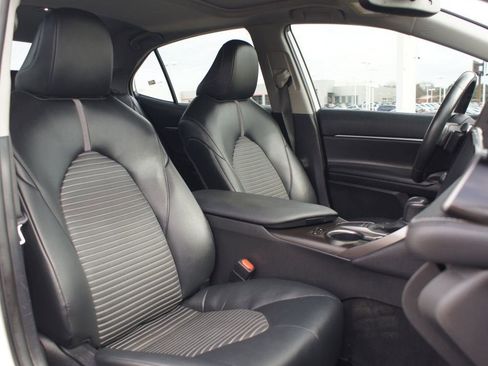 Used 2023 Toyota Camry SE image 22