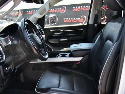 Used 2022 RAM 1500 Laramie AWD/4WD image 19
