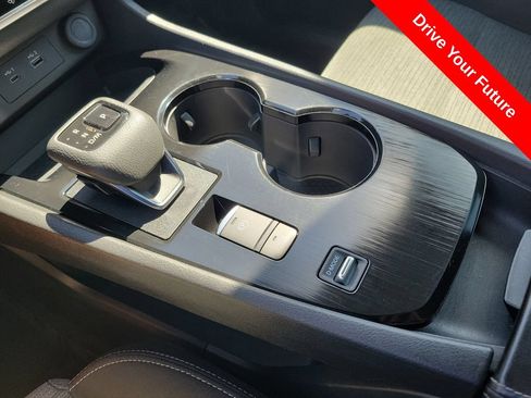 Used 2023 Nissan Rogue SV FWD image 14