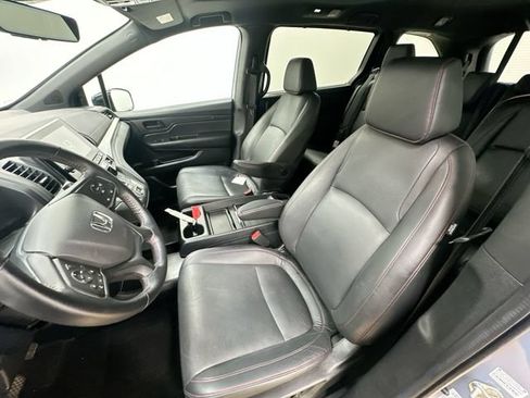 Used 2024 Honda Odyssey Sport image 14