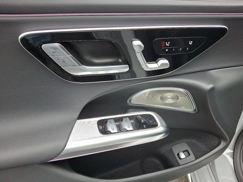 New 2026 Mercedes-Benz E 350 4MATIC Sedan image 10