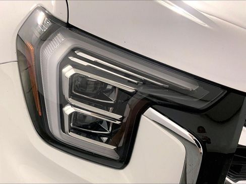 Used 2026 GMC Terrain Elevation AWD/4WD image 27
