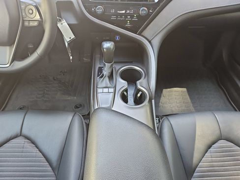 Used 2023 Toyota Camry SE FWD image 31