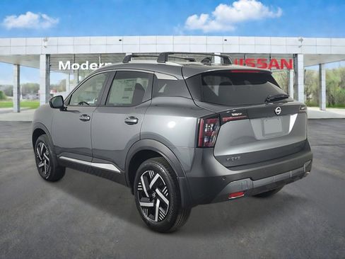 New 2026 Nissan Kicks SV w/ Cold Weather Package FWD image 3