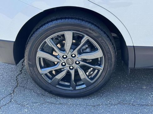 Used 2024 Chevrolet Equinox RS AWD/4WD image 8