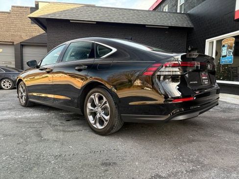 Used 2024 Honda Accord EX image 3
