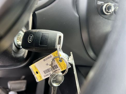 Used 2014 Kia Soul FWD image 37