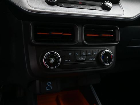 Used 2024 Ford Maverick XLT w/ Equipment Group 300A Standard image 16