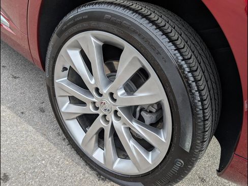 Used 2023 Buick Envision Avenir image 21