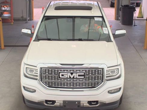 Used 2018 GMC Sierra 1500 Denali w/ Denali Ultimate Package AWD/4WD image 2