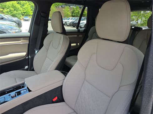 Used 2026 Volvo XC90 B5 Core w/ Protection Package Premier AWD/4WD image 20