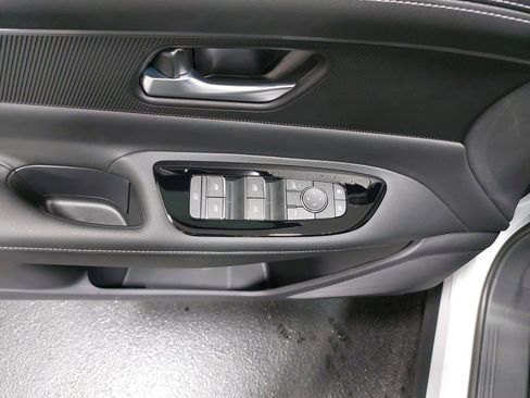 New 2025 Nissan Murano SV image 28