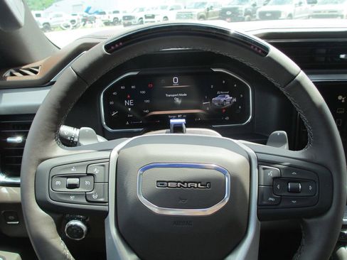 New 2026 GMC Sierra 1500 Denali AWD/4WD image 18