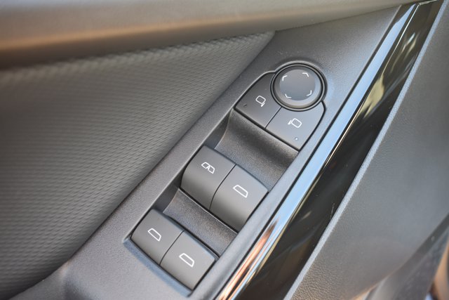 New 2027 Chevrolet Equinox LT w/ Safety and Technology Package FWD image 12