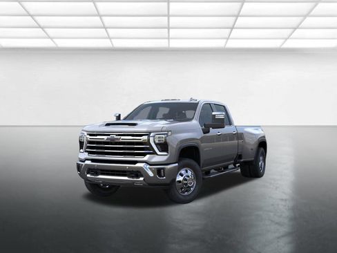 New 2026 Chevrolet Silverado 3500 LTZ w/ LTZ Plus Package AWD/4WD image 9