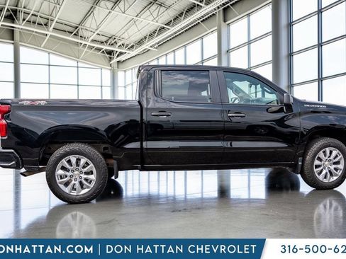 Used 2024 Chevrolet Silverado 1500 Custom AWD/4WD image 21