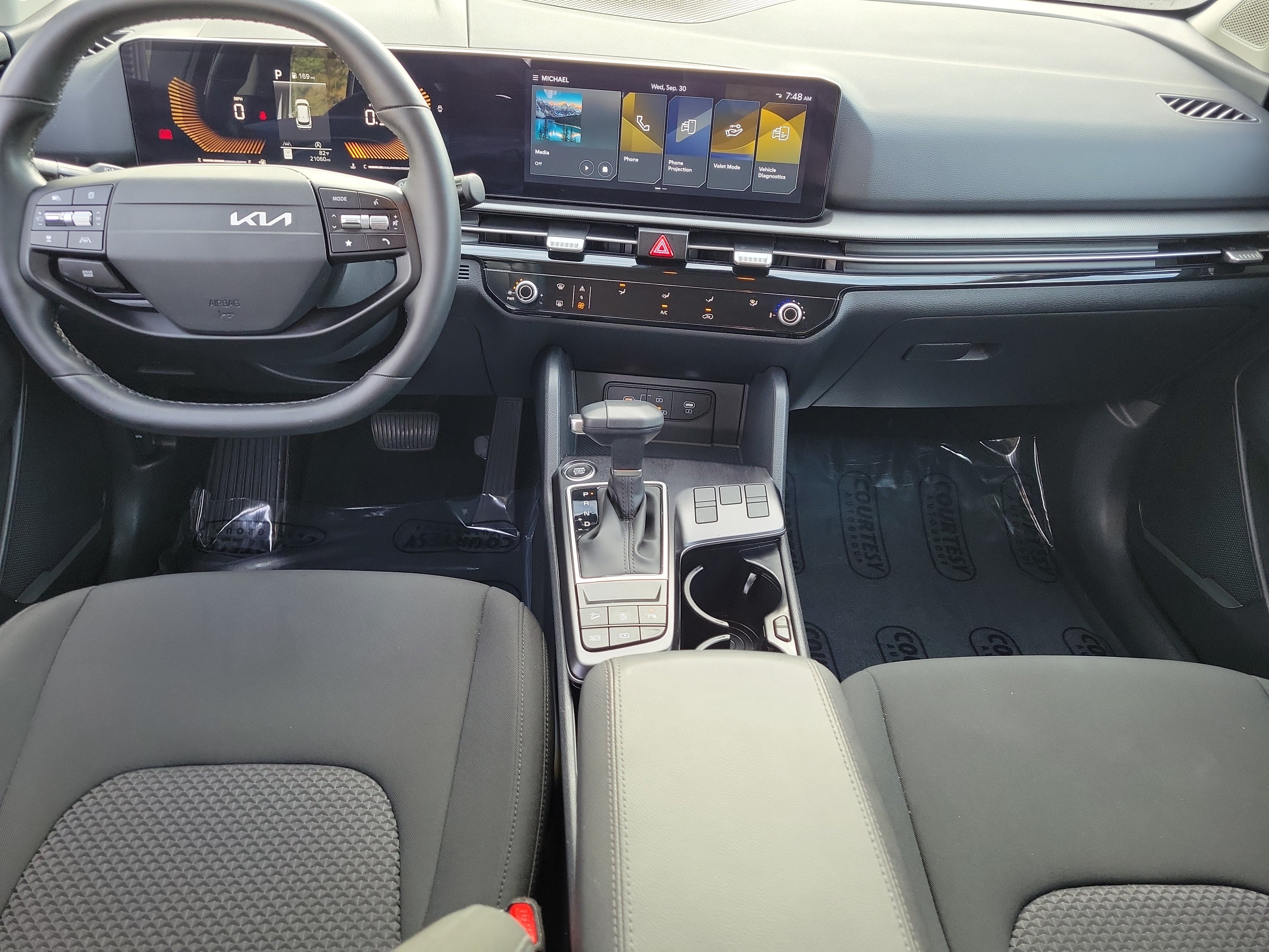 Certified 2026 Kia Sportage LX FWD image 13