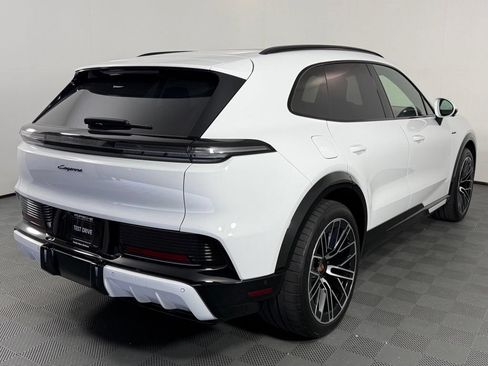 New 2026 Porsche Cayenne Electric AWD/4WD image 7