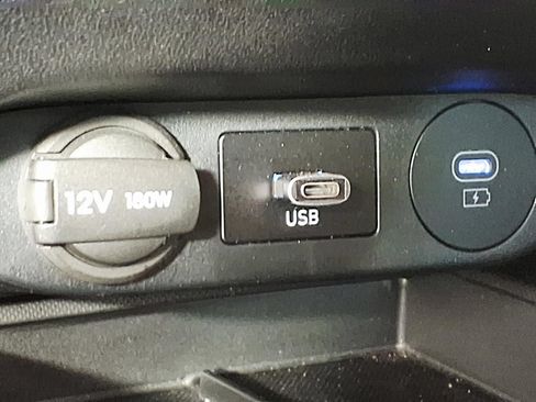 Used 2026 Hyundai Elantra Limited FWD image 22