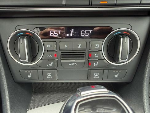 Used 2018 Audi Q3 2.0T Premium AWD/4WD image 40