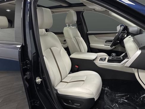 Used 2024 MAZDA CX-90 Plug-In Hybrid w/ Premium Plus image 29