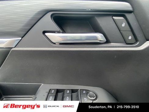 Certified 2025 GMC Acadia Elevation image 26