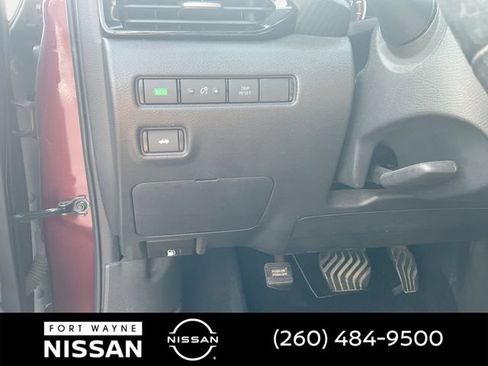 Used 2021 Nissan Sentra SV FWD image 18