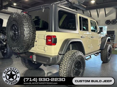 Used 2022 Jeep Wrangler Unlimited Rubicon 4xe w/ Safety Group AWD/4WD image 12
