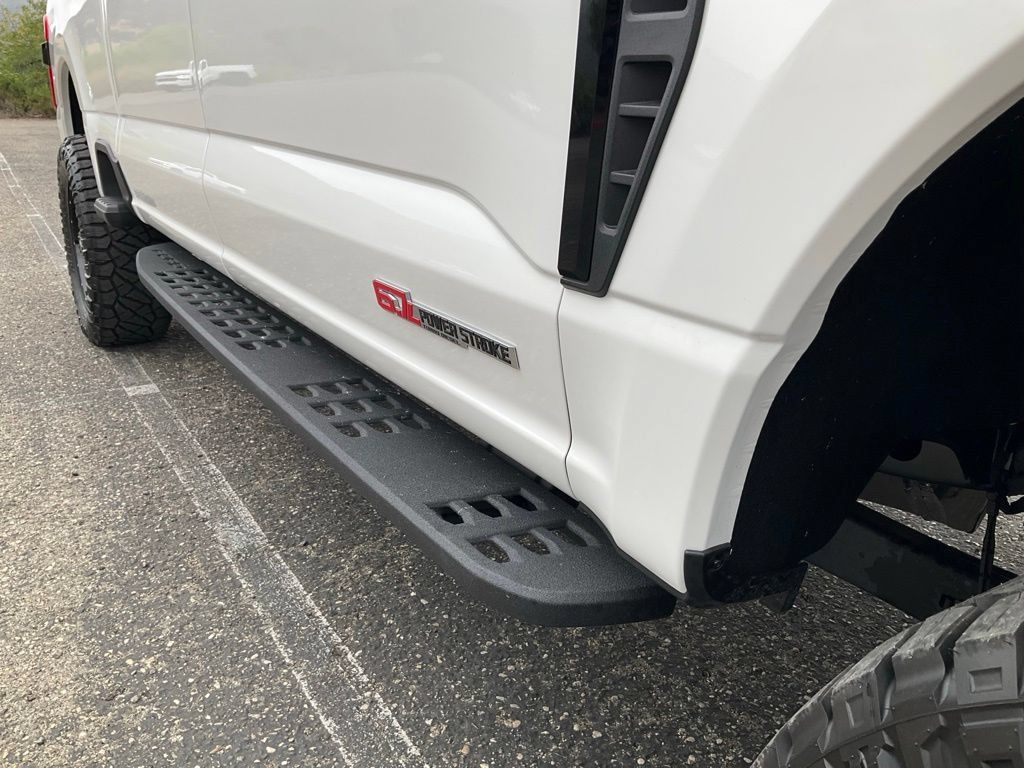 New 2025 Ford F250 Platinum w/ Tremor Off-Road Package AWD/4WD image 19