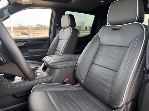 Used 2024 GMC Sierra 1500 AT4X image 26