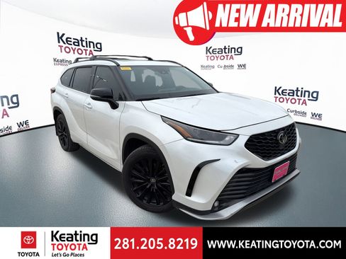Certified 2024 Toyota Highlander XSE image 1