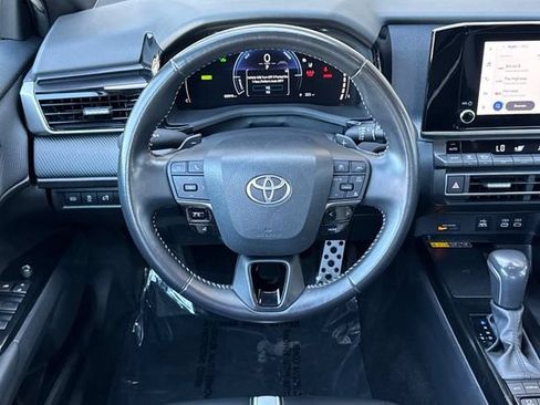 Used 2025 Toyota Camry SE FWD image 16