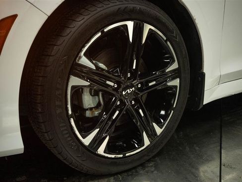 Used 2022 Kia K5 GT-Line AWD/4WD image 3