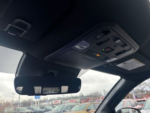 Used 2025 Toyota Tacoma TRD Off-Road image 29