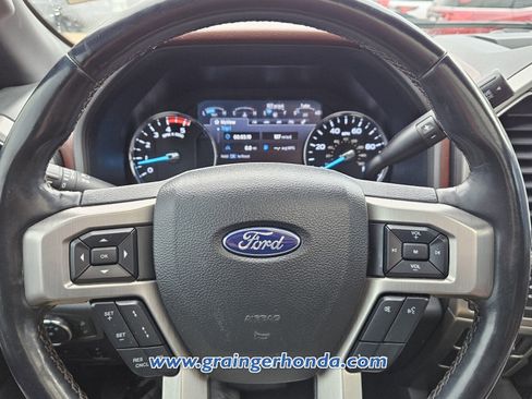 Used 2022 Ford F250 Platinum image 19