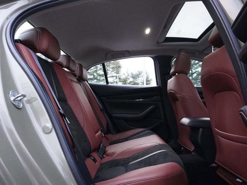 Used 2024 MAZDA MAZDA3 s image 35