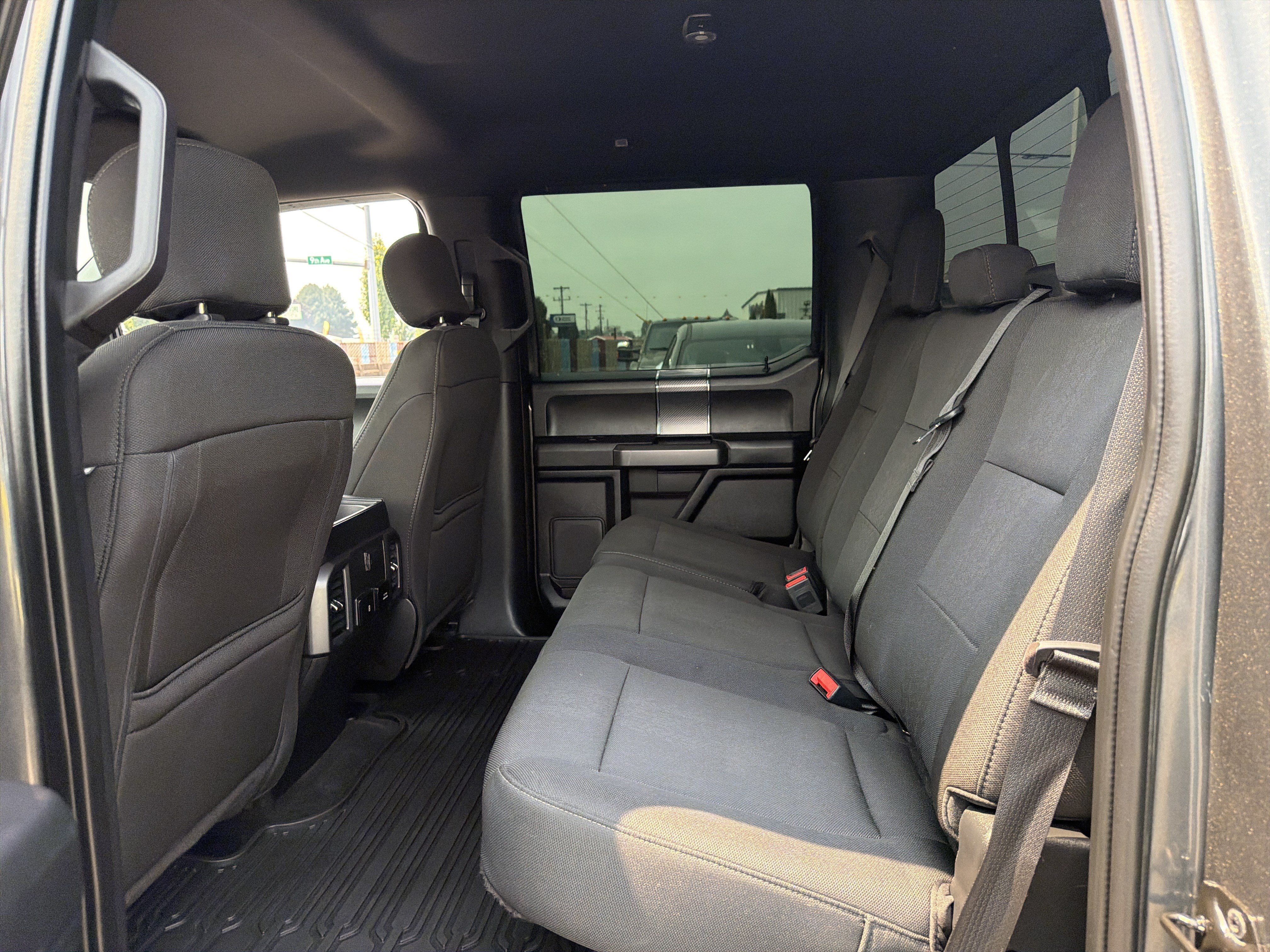 Used 2019 Ford F150 XLT w/ Equipment Group 302A Luxury AWD/4WD image 11